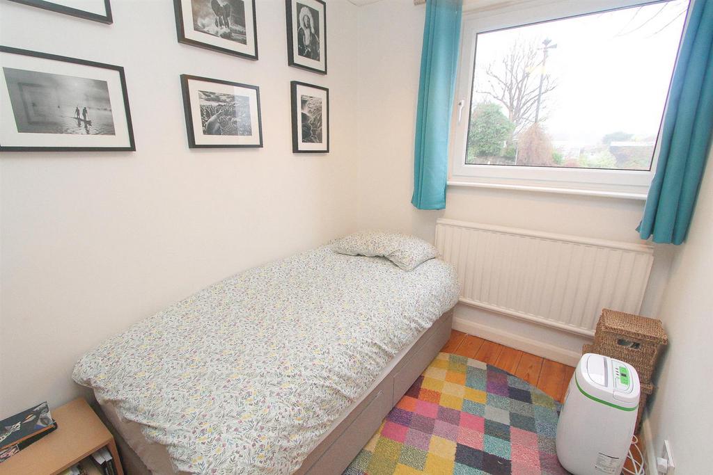 Bed 3.jpg