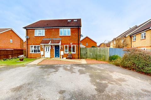 3 bedroom semi-detached house for sale, Skylark Way,  Ashford, TN23