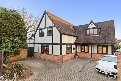 5 bedroom detached house for sale, High Road, Epping CM16