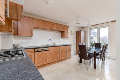 10/10 Powderhall Rigg, Edinburgh, EH7 4GG