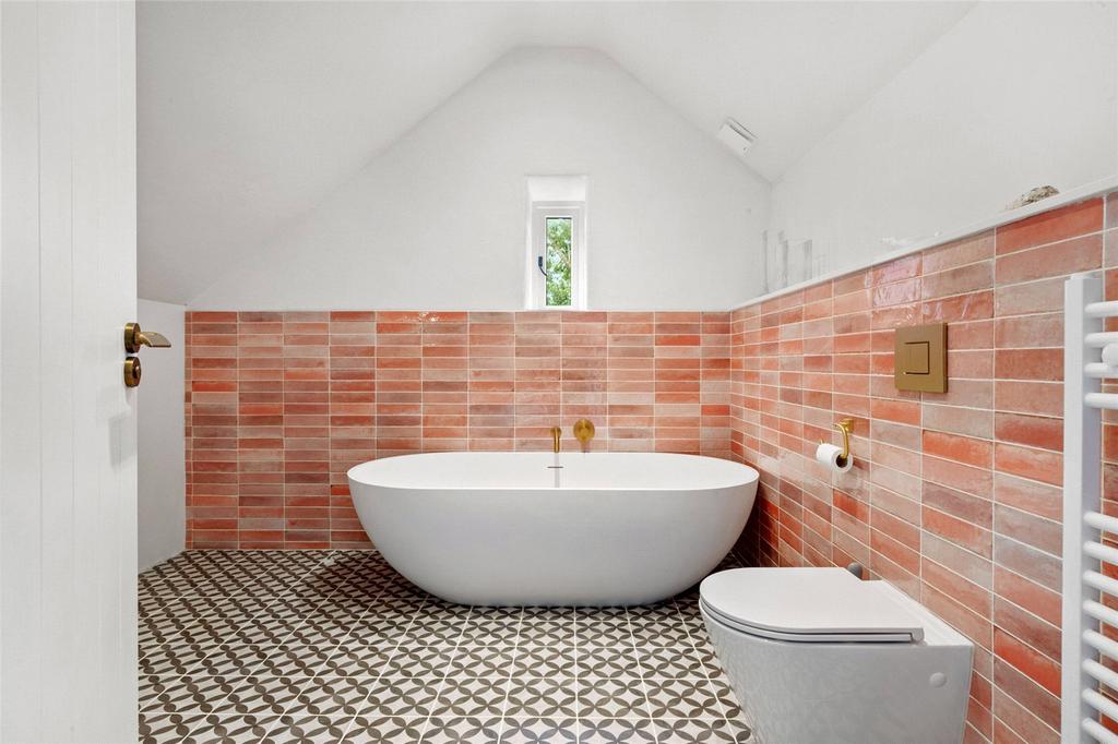 En Suite Bathroom