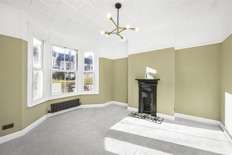 2 bedroom flat for sale, St. Annes Road, London E11