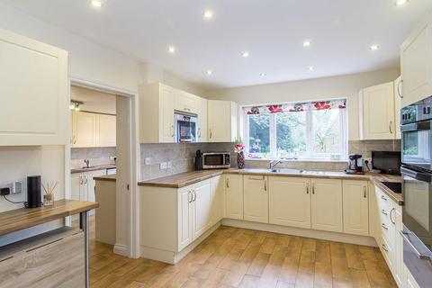 4 bedroom detached house for sale, Elmcroft Road, North Kilworth