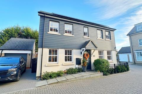 4 bedroom detached house for sale, Aspinalls Yard, Cambridge, CB24