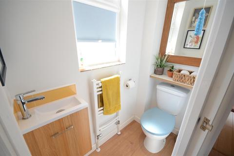 46 Alderton Way, Trowbridge, BA14 0UH