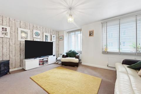 4 bedroom terraced house for sale, Christmas Street, Gillingham, Kent, ME7