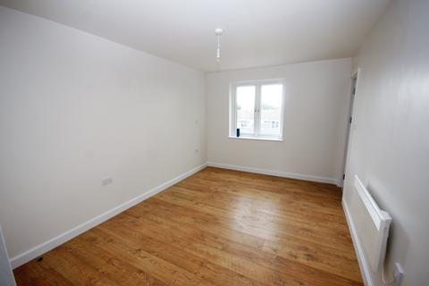 2 bedroom apartment to rent, Raven Square, Alton, Hampshire, GU34