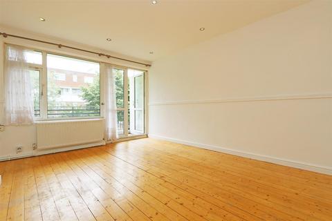 2 bedroom flat to rent, Hookham Court, Deeley Road, Wandsworth SW8