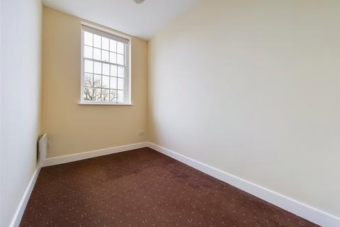 2 bedroom apartment to rent, The Crescent, Gloucester, Gloucestershire, GL1