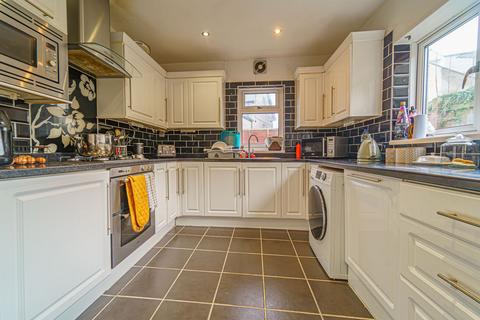 5 bedroom terraced house for sale, Faulkner Road, Newport, NP20