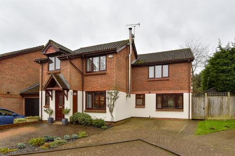 4 bedroom link detached house for sale, Gore Hill, Gore Hill, Ashford, Kent