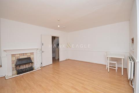 3 bedroom maisonette to rent, Cottage Street, London, Greater London. E14