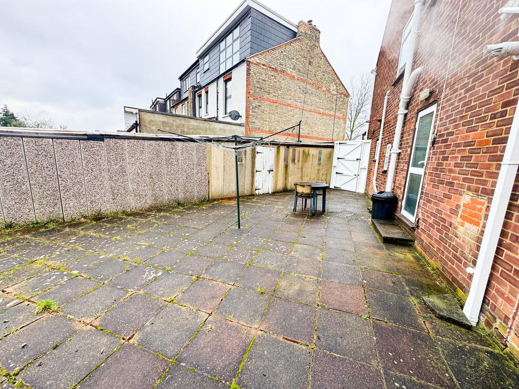 Preston Avenue E4