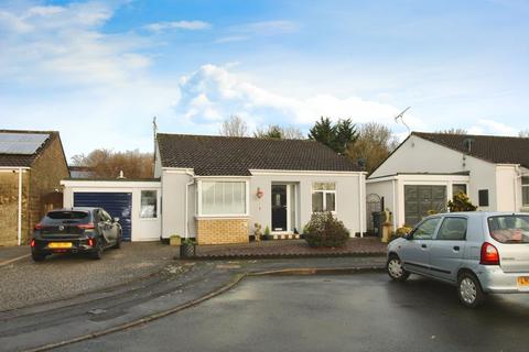 37 Edgehill, Freshbrook, Swindon, SN5 8NN