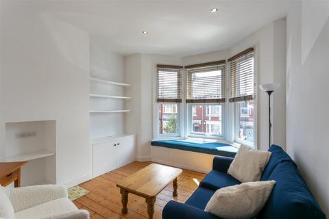 2 bedroom flat for sale, Simonside Terrace, Heaton, Newcastle upon Tyne