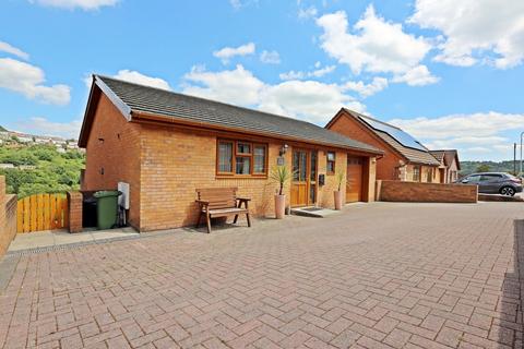 3 bedroom detached house for sale, Danylan Road, Pontypridd CF37