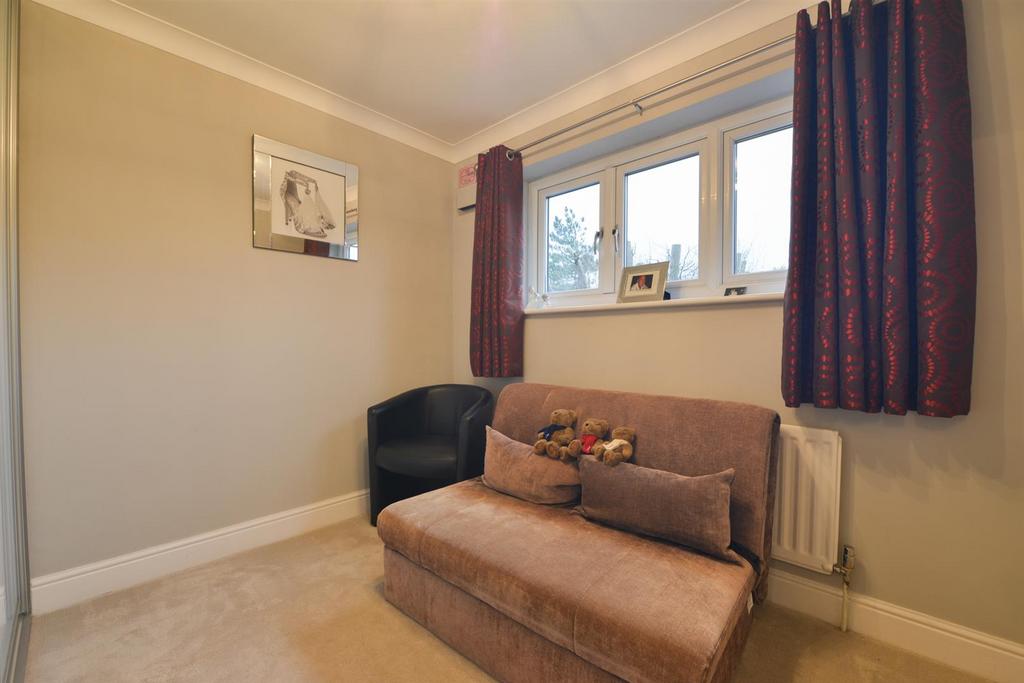 Russett Close14.jpg