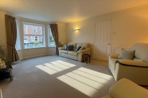 5 bedroom detached house for sale, Gatehill Gardens, Luton, Bedfordshire, LU3 4EZ