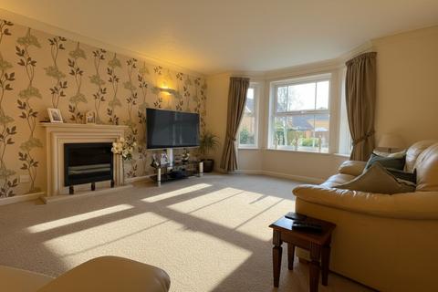 5 bedroom detached house for sale, Gatehill Gardens, Luton, Bedfordshire, LU3 4EZ
