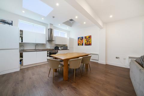 3 bedroom detached house for sale, Wiltshire Road, Thornton Heath, CR7