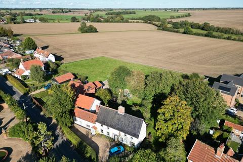 6 bedroom detached house for sale, North Green Road, Pulham St Mary