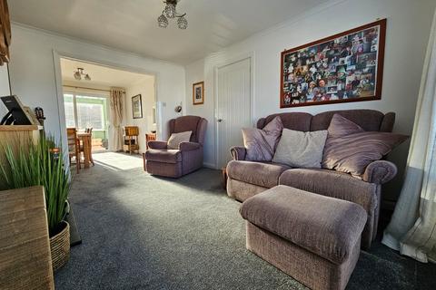 3 bedroom semi-detached house for sale, Sapcote Drive, Melton Mowbray