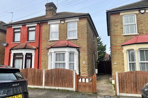 3 bedroom semi-detached house for sale, Honiton Road, Romford