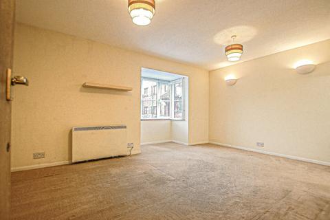 Studio to rent, Violet Close, Hackbridge, SM6