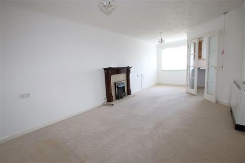 1 bedroom flat for sale, Station Road, Clacton on Sea