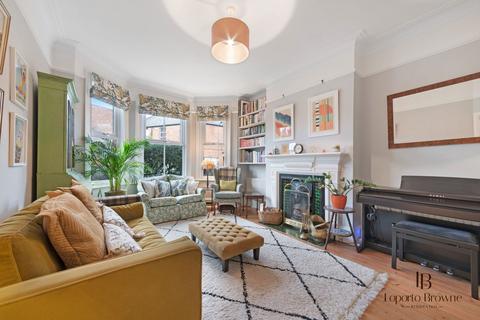 Temple Road, NW2