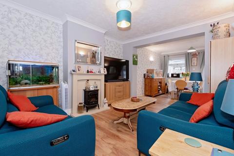 3 bedroom chalet for sale, Meadowview Road, Lancing, West Sussex