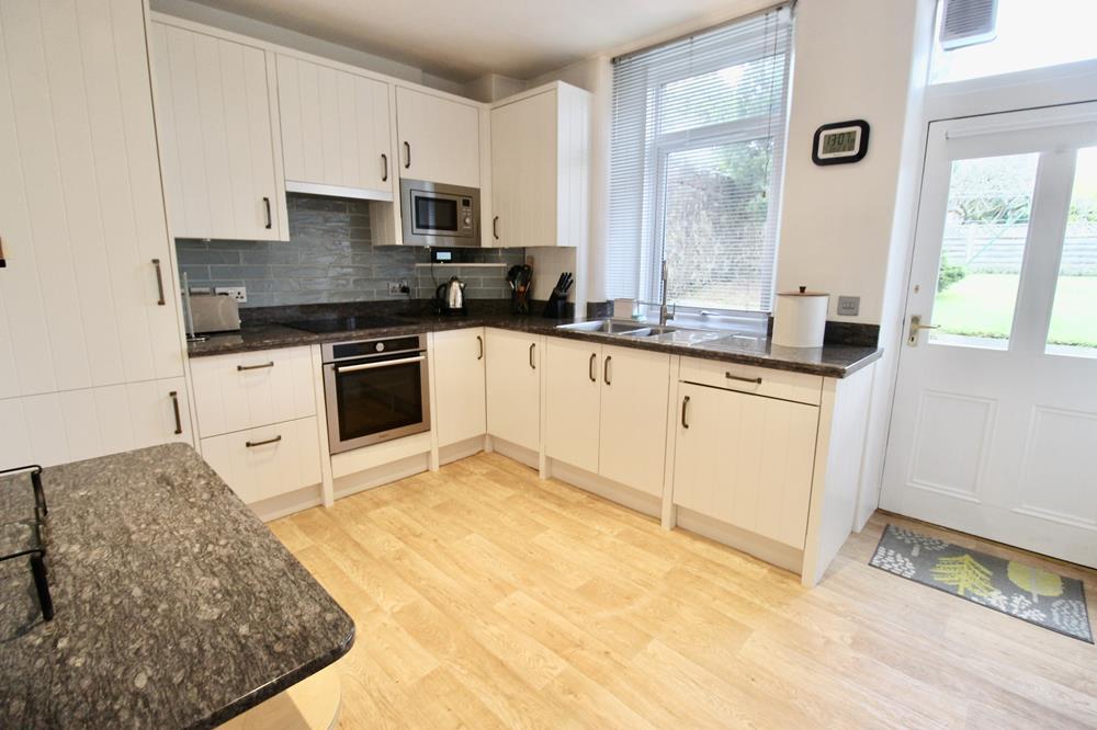 Kitchen 2