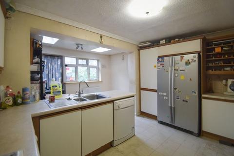 3 bedroom terraced house for sale, Ploughmans Way, Rainham, Gillingham, ME8