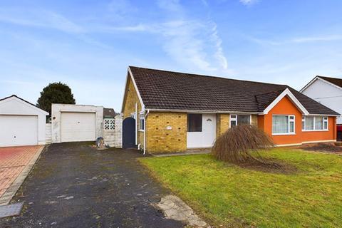 2 bedroom semi-detached bungalow for sale, Ystrad Drive, Johnstown, Carmarthen