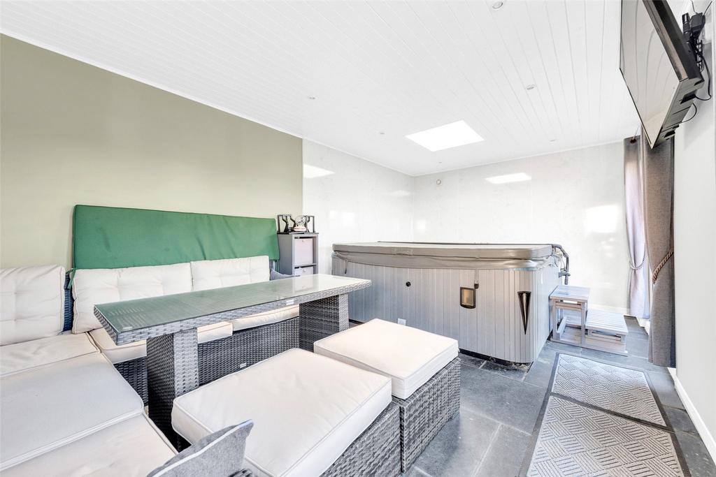 Jacuzzi Room