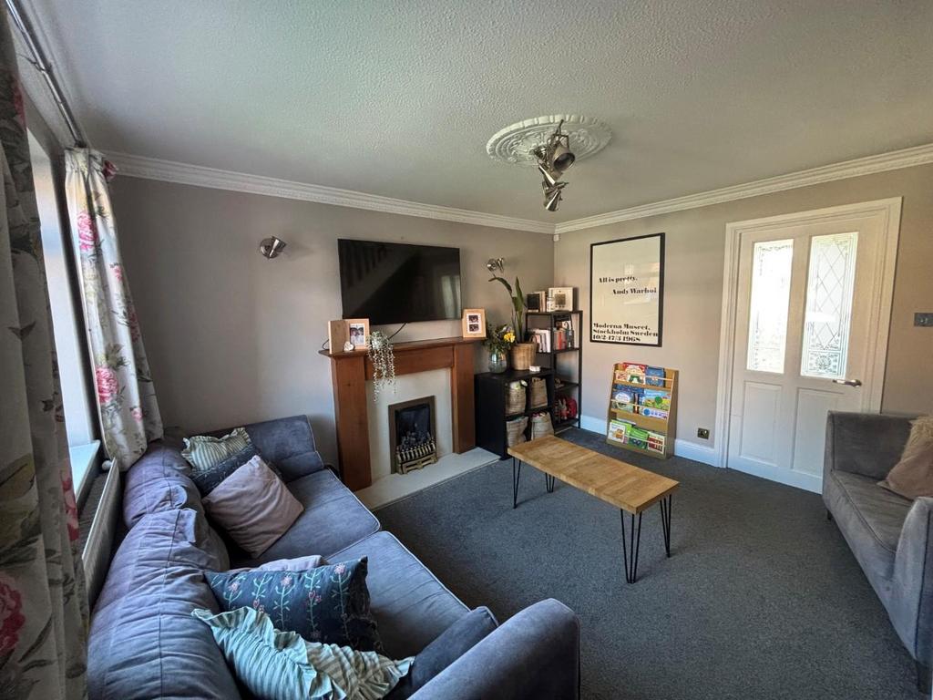New living room netherley.jpg