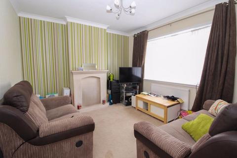 2 bedroom terraced house for sale, Wainwright Avenue, Brentwood CM13