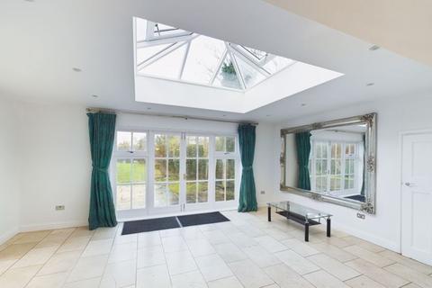 6 The Highway, Sutton, SM2 5QT