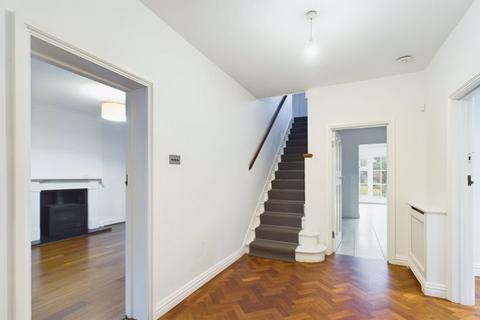 6 The Highway, Sutton, SM2 5QT
