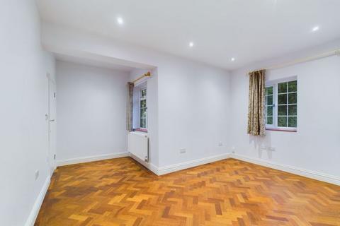 6 The Highway, Sutton, SM2 5QT