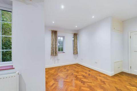 6 The Highway, Sutton, SM2 5QT