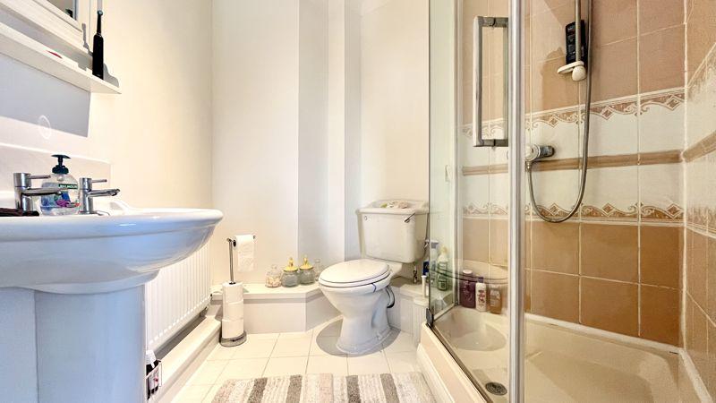 En-Suite to Bedroom