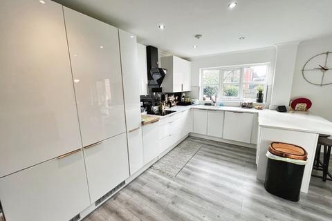 14 Copperfields, Lostock, Bolton, BL6 4HZ