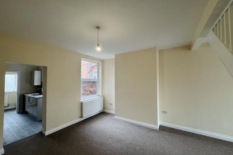 3 bedroom terraced house to rent, Underwood Lane, Crewe