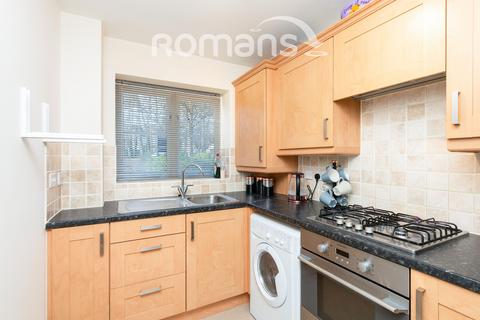 2 bedroom terraced house to rent, Owen Way, Limes Park