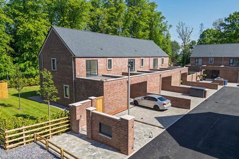 3 bedroom mews for sale, Bank Hall Drive, Leyland PR26