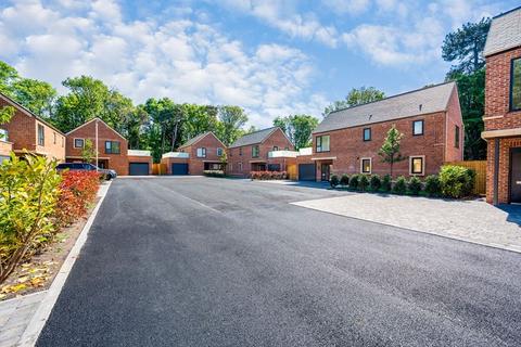 4 bedroom detached house for sale, Bank Hall Drive, Leyland PR26
