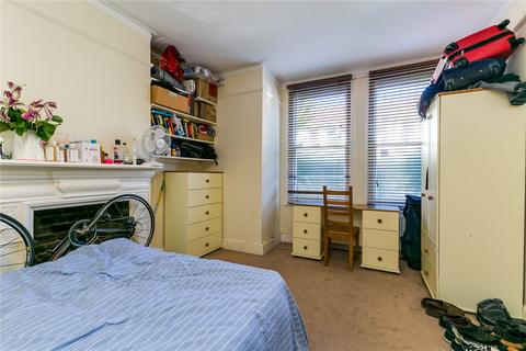 3 bedroom maisonette to rent, London SW12