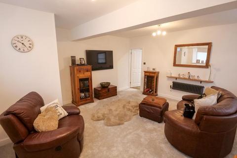 3 bedroom cottage for sale, Hest Bank Lane, Lancaster, LA2 6DN