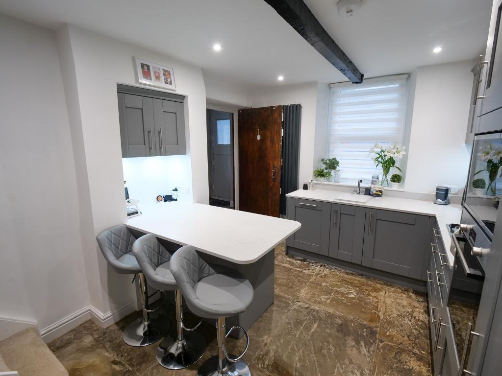 Kitchen Dual Aspect